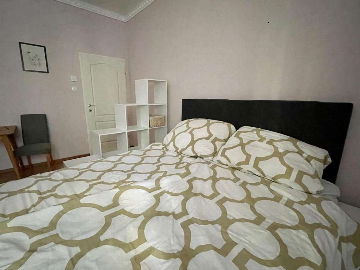 Gemutliche Wohnung Mit Super Lage Wien Exteriör bild