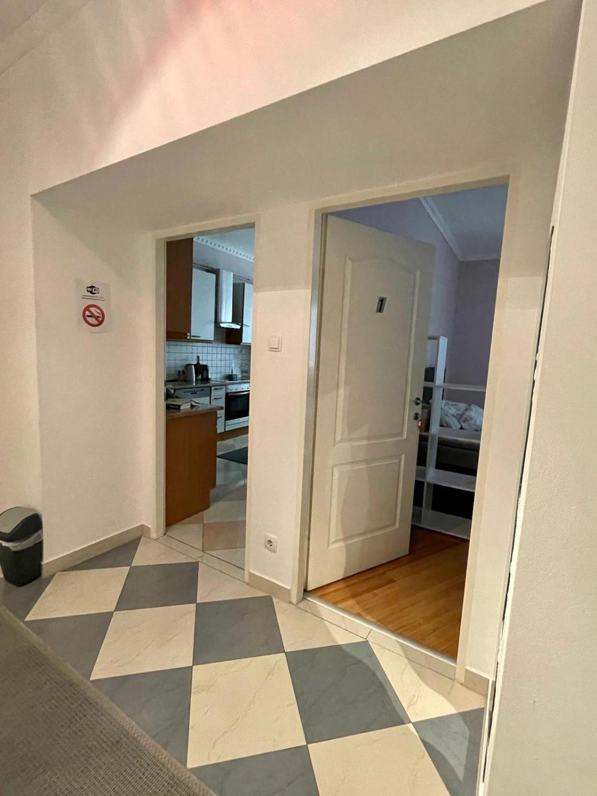Gemutliche Wohnung Mit Super Lage Wien Exteriör bild